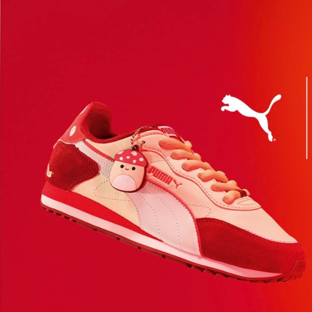 PUMA ST Miler Rose Squishmallows Women's Running Shoe - Off White/Red